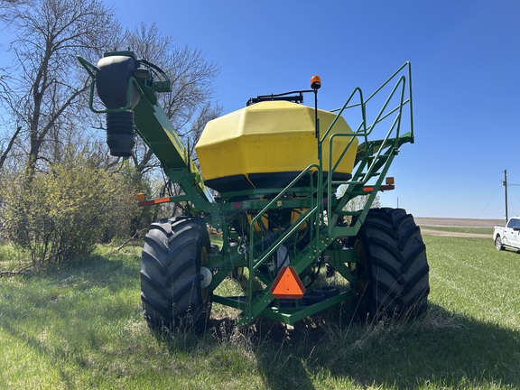 2009 John Deere 1890 Air Seeder
