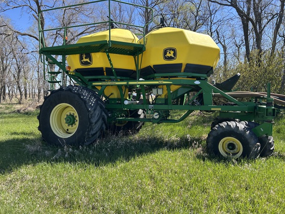 2009 John Deere 1890 Air Seeder