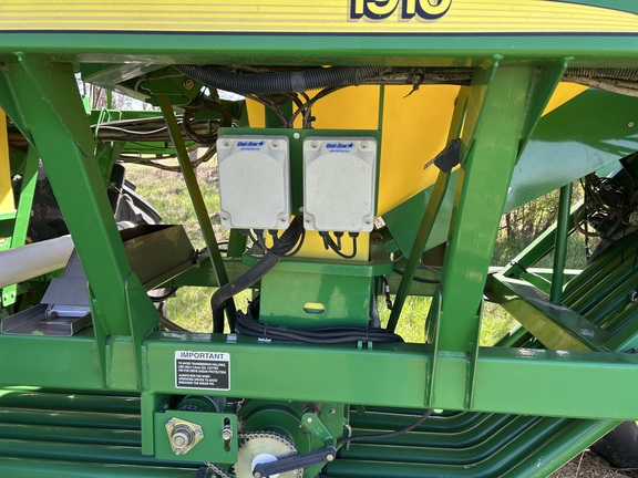 2009 John Deere 1890 Air Seeder
