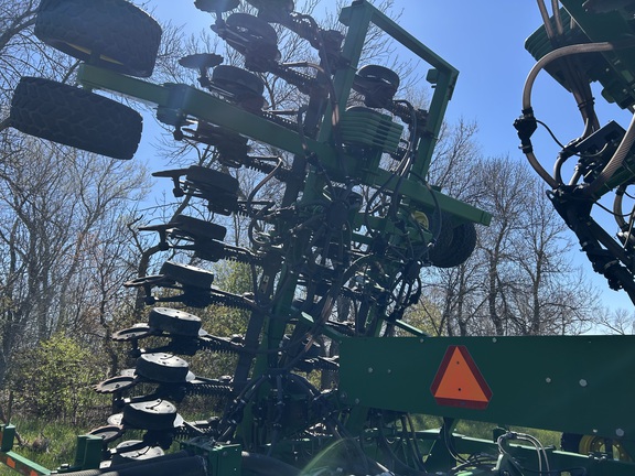 2009 John Deere 1890 Air Seeder