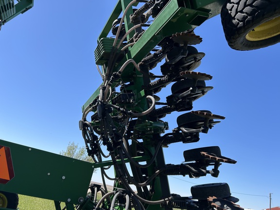 2009 John Deere 1890 Air Seeder