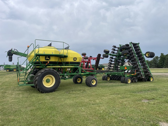 2009 John Deere 1890 Air Seeder
