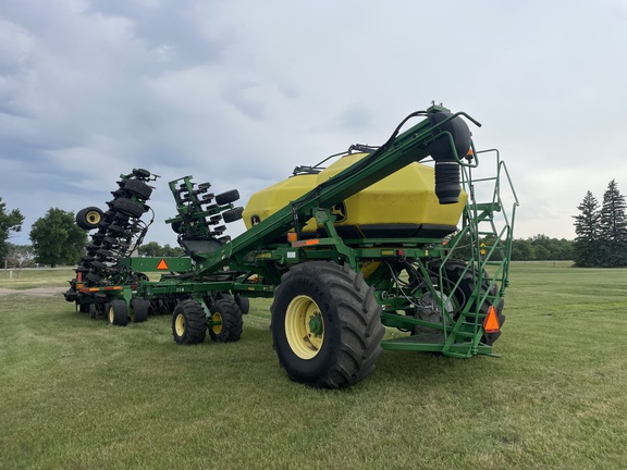 2009 John Deere 1890 Air Seeder