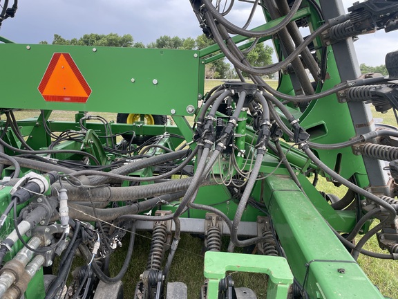 2009 John Deere 1890 Air Seeder