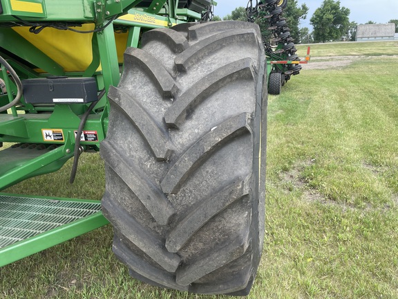 2009 John Deere 1890 Air Seeder