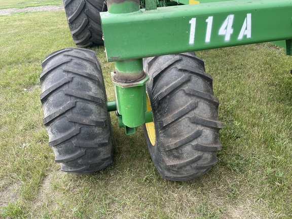 2009 John Deere 1890 Air Seeder