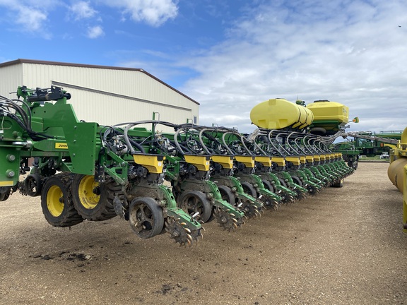 2022 John Deere DB90 Planter