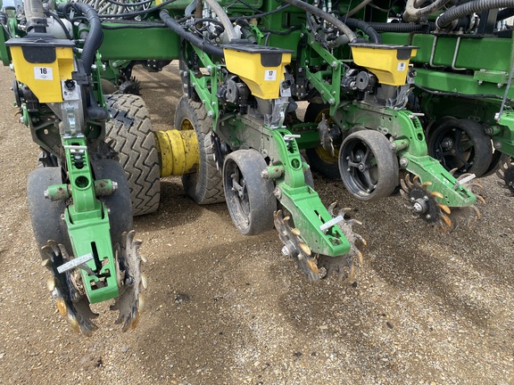 2022 John Deere DB90 Planter