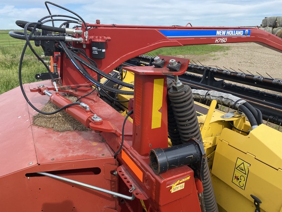 2016 New Holland H7150 Mower Conditioner