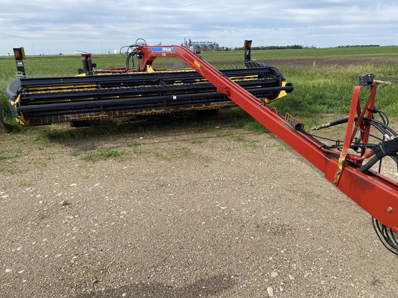 2016 New Holland H7150 Mower Conditioner