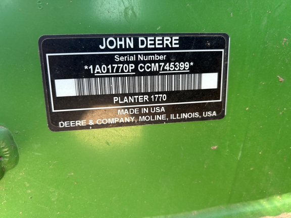 2012 John Deere 1770NT CCS Planter