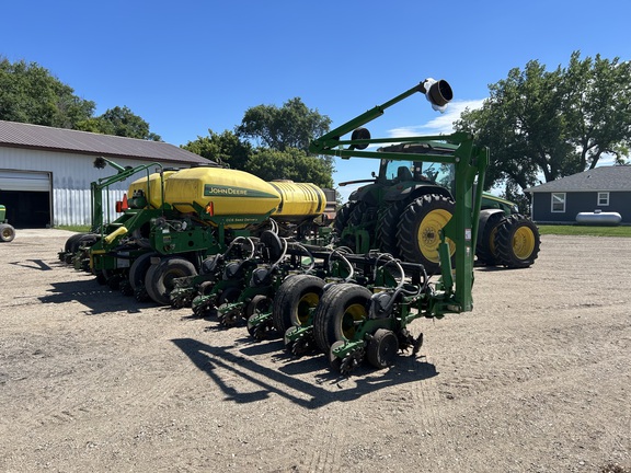 2012 John Deere 1770NT CCS Planter