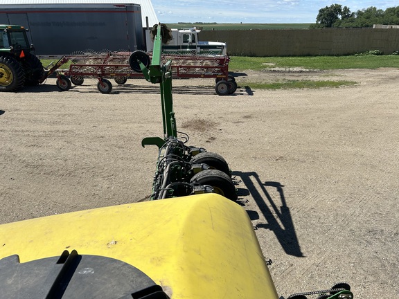 2012 John Deere 1770NT CCS Planter