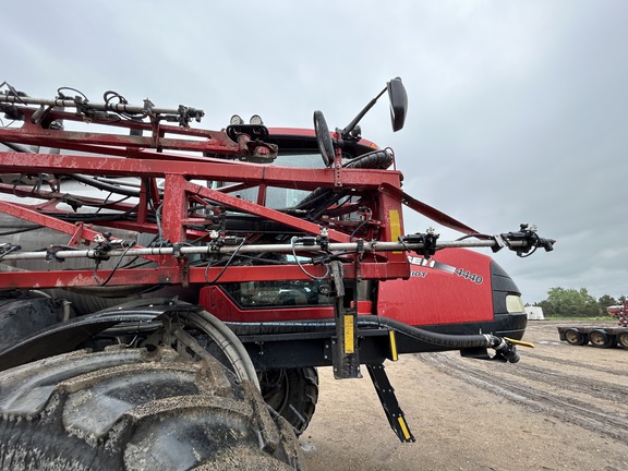 2016 Case IH Patriot 4440 Sprayer/High Clearance