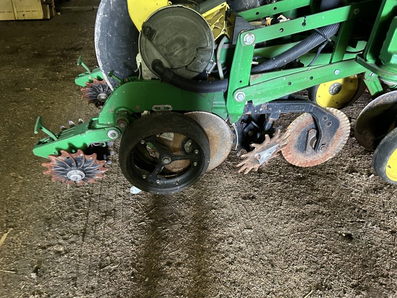 2008 John Deere 1770NT CCS Planter