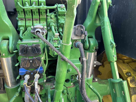 2019 John Deere 6155R Tractor