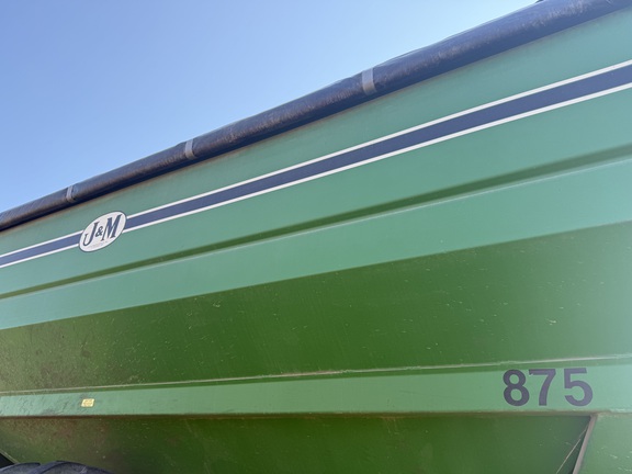 J&M 875-16 Grain Cart