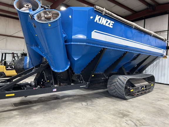 2020 Kinze 1500 Grain Cart