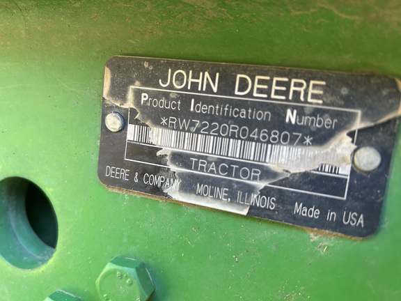 2006 John Deere 7220 Tractor
