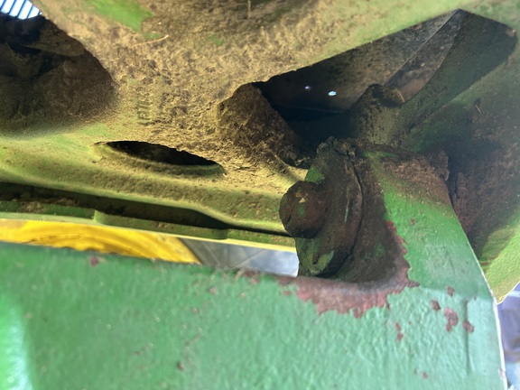 2006 John Deere 7220 Tractor