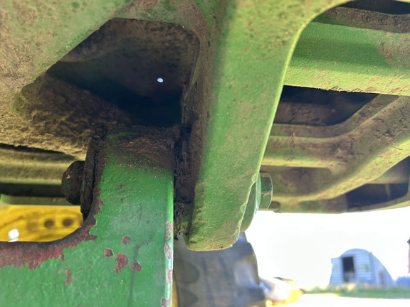 2006 John Deere 7220 Tractor