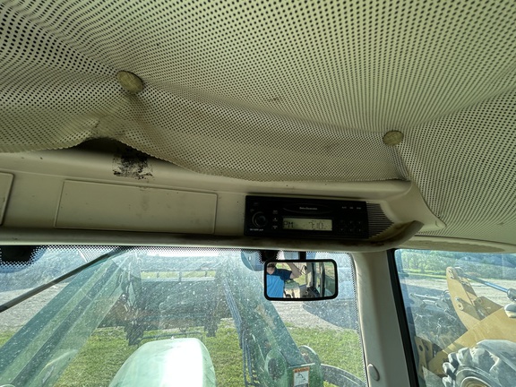 2006 John Deere 7220 Tractor