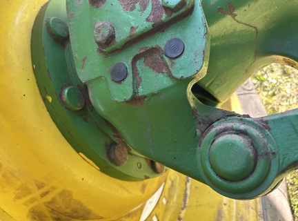 2006 John Deere 7220 Tractor