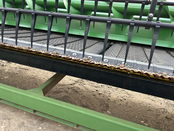 2024 John Deere RD45F Header Combine