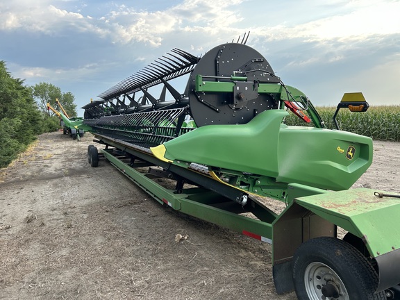 2024 John Deere RD45F Header Combine