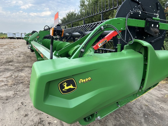 2024 John Deere RD45F Header Combine