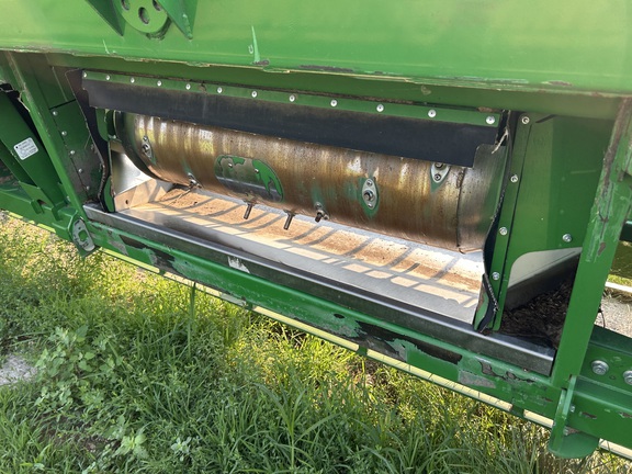2018 John Deere 640FD Header Combine