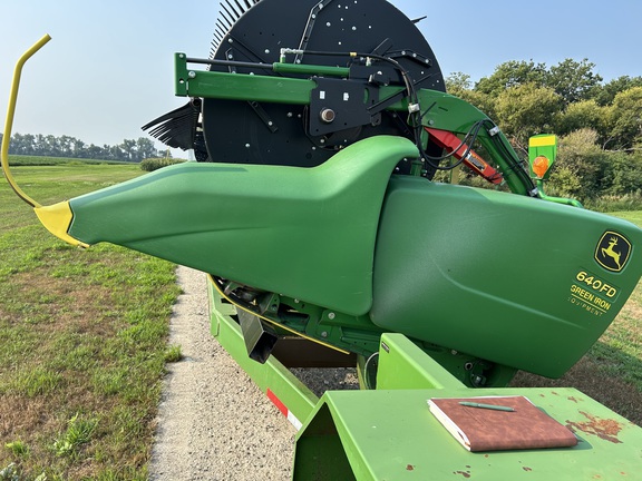 2018 John Deere 640FD Header Combine