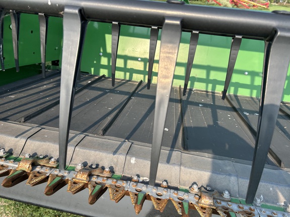 2018 John Deere 640FD Header Combine