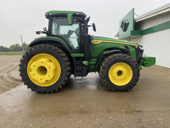 2025 John Deere 8R 370 Tractor