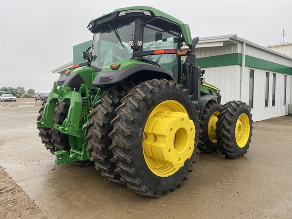 2025 John Deere 8R 370 Tractor