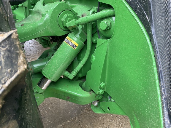 2025 John Deere 8R 370 Tractor
