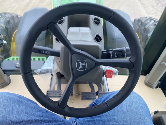 2025 John Deere 8R 370 Tractor