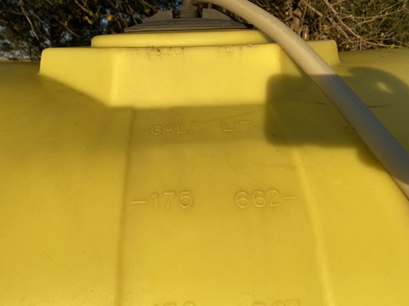 2009 John Deere 1760 Planter