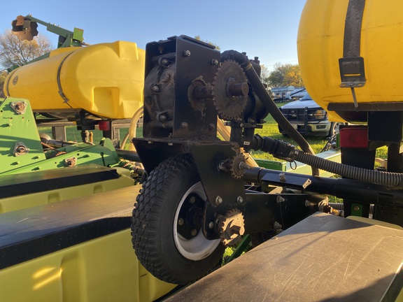 2009 John Deere 1760 Planter