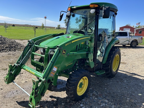 2017 John Deere 3046R Tractor Compact