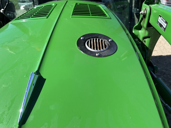 2017 John Deere 3046R Tractor Compact