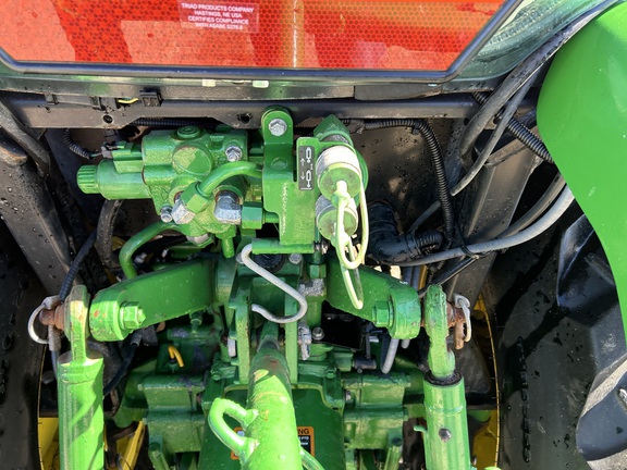 2017 John Deere 3046R Tractor Compact