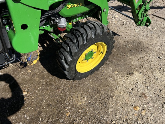 2017 John Deere 3046R Tractor Compact