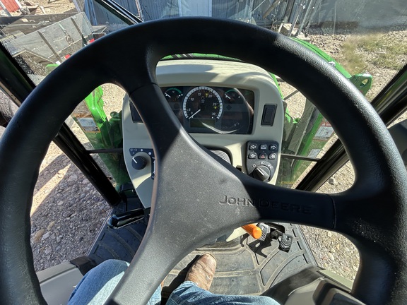 2017 John Deere 3046R Tractor Compact