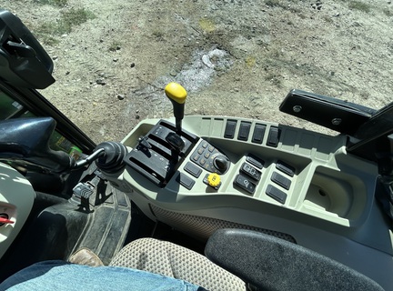2017 John Deere 3046R Tractor Compact