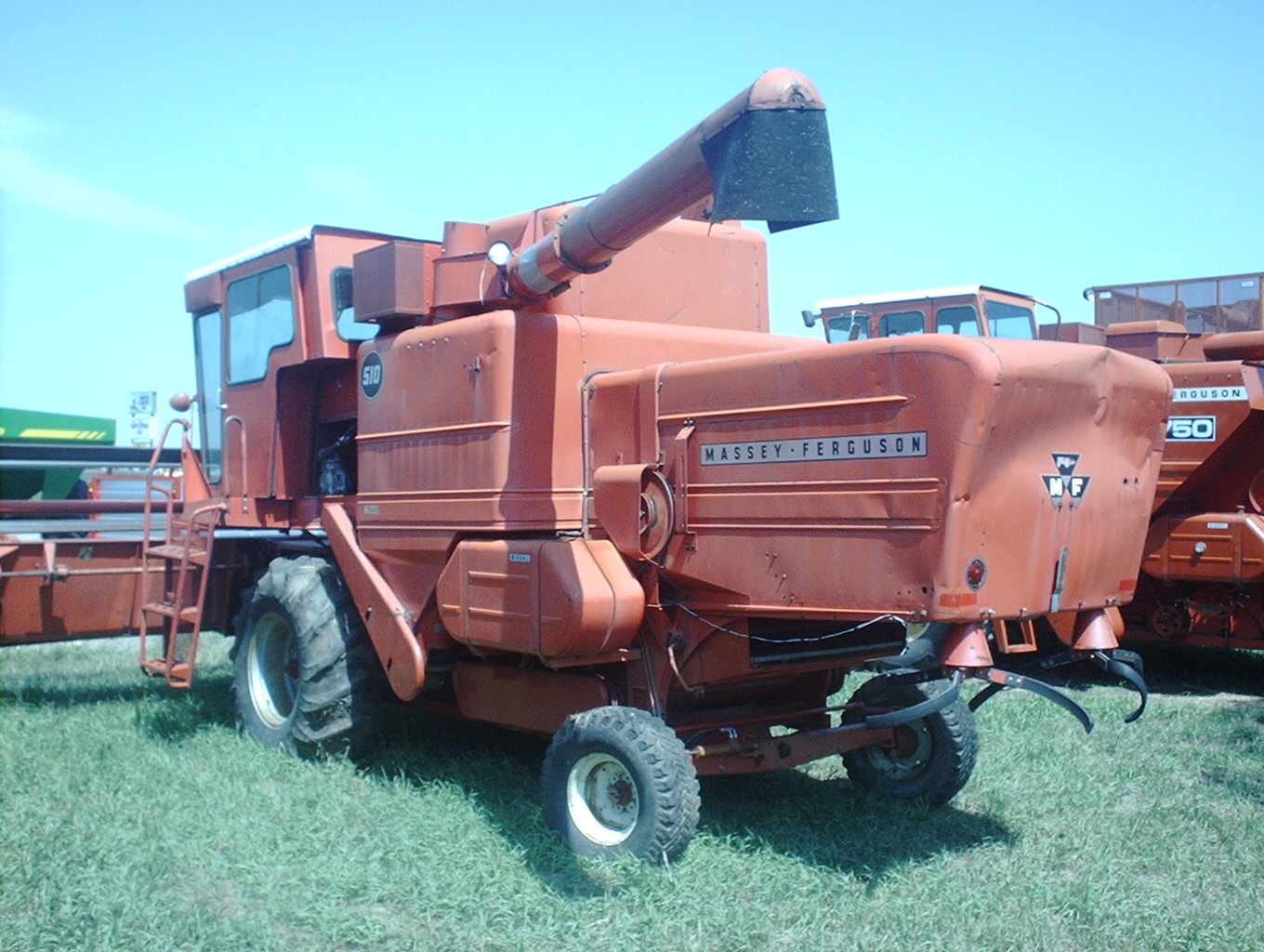 Massey Ferguson 510 Combine for sale in Platte, SD | IronSearch