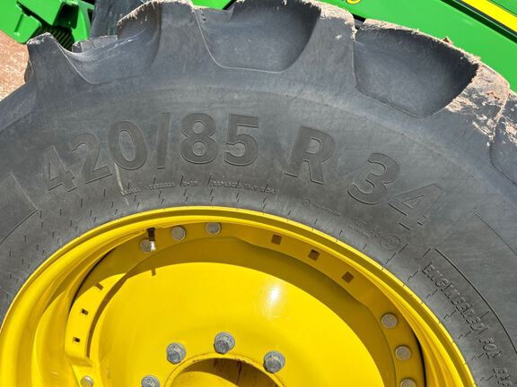 2022 John Deere 8R 410 Tractor