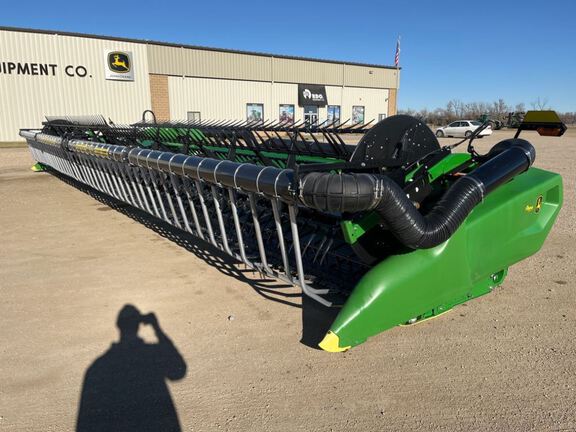 2023 John Deere RD45F Header Combine