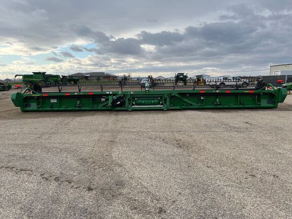 2023 John Deere RD45F Header Combine