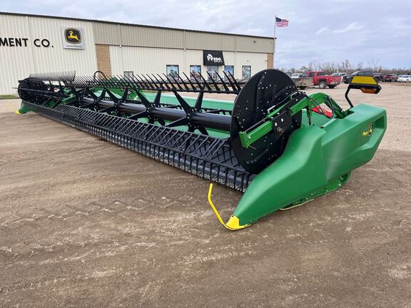 2023 John Deere RD45F Header Combine